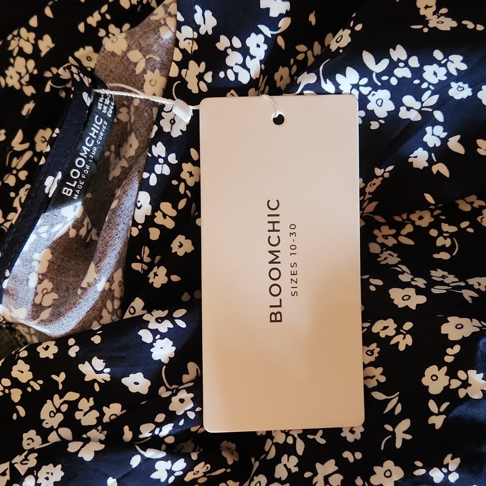 BloomChic Indigo and White Floral Dress size 14-16